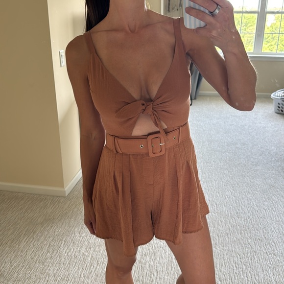 Saints and secrets tie front Romper with Belt - Picture 8 of 9